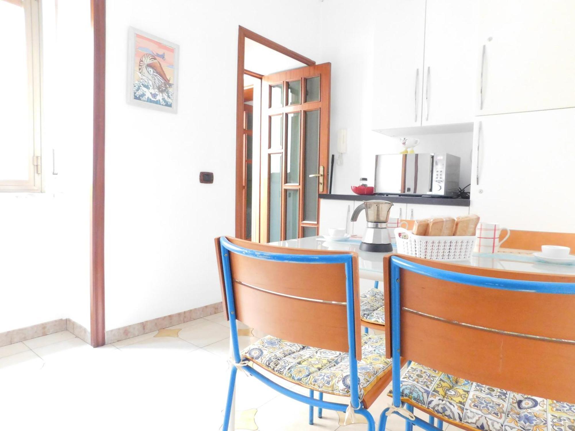 Piacevole Appartamento Chiaia Naples Exterior photo